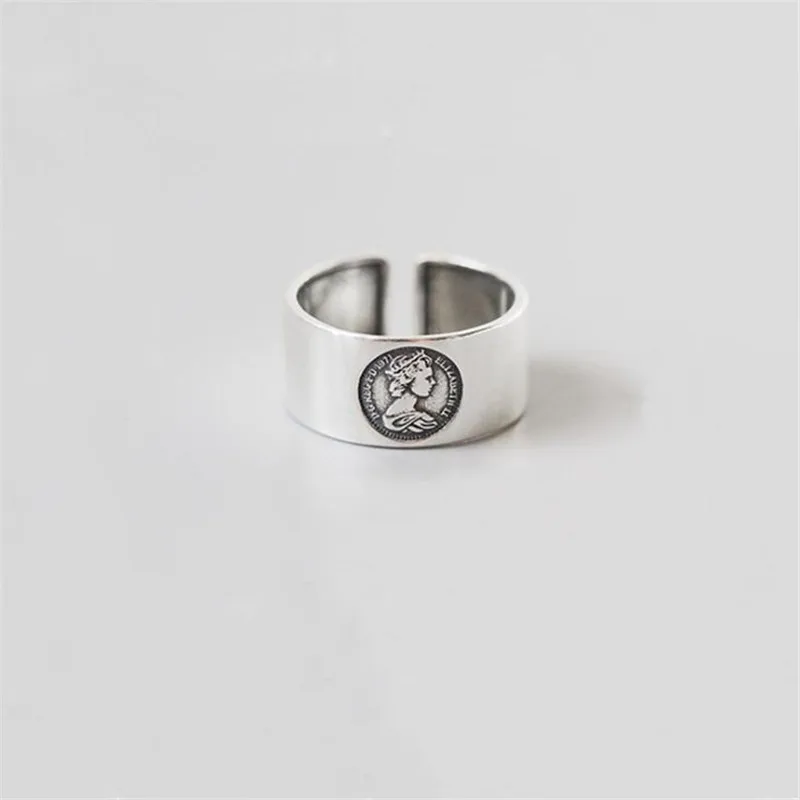 

New Personality Queen Retro Female 925 Sterling Silver Jewelry Simple Creative Glossy Relief Statue Queen Opening Rings SR499