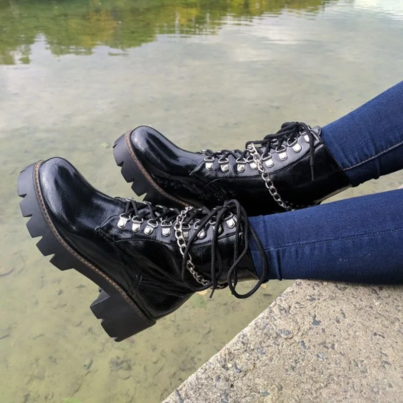 FITWEE, женские ботильоны с заклепками, женские туфли в стиле панк из лакированной кожи, Теплые повседневные весенне-зимние женские ботинки на меху, размер 34-43