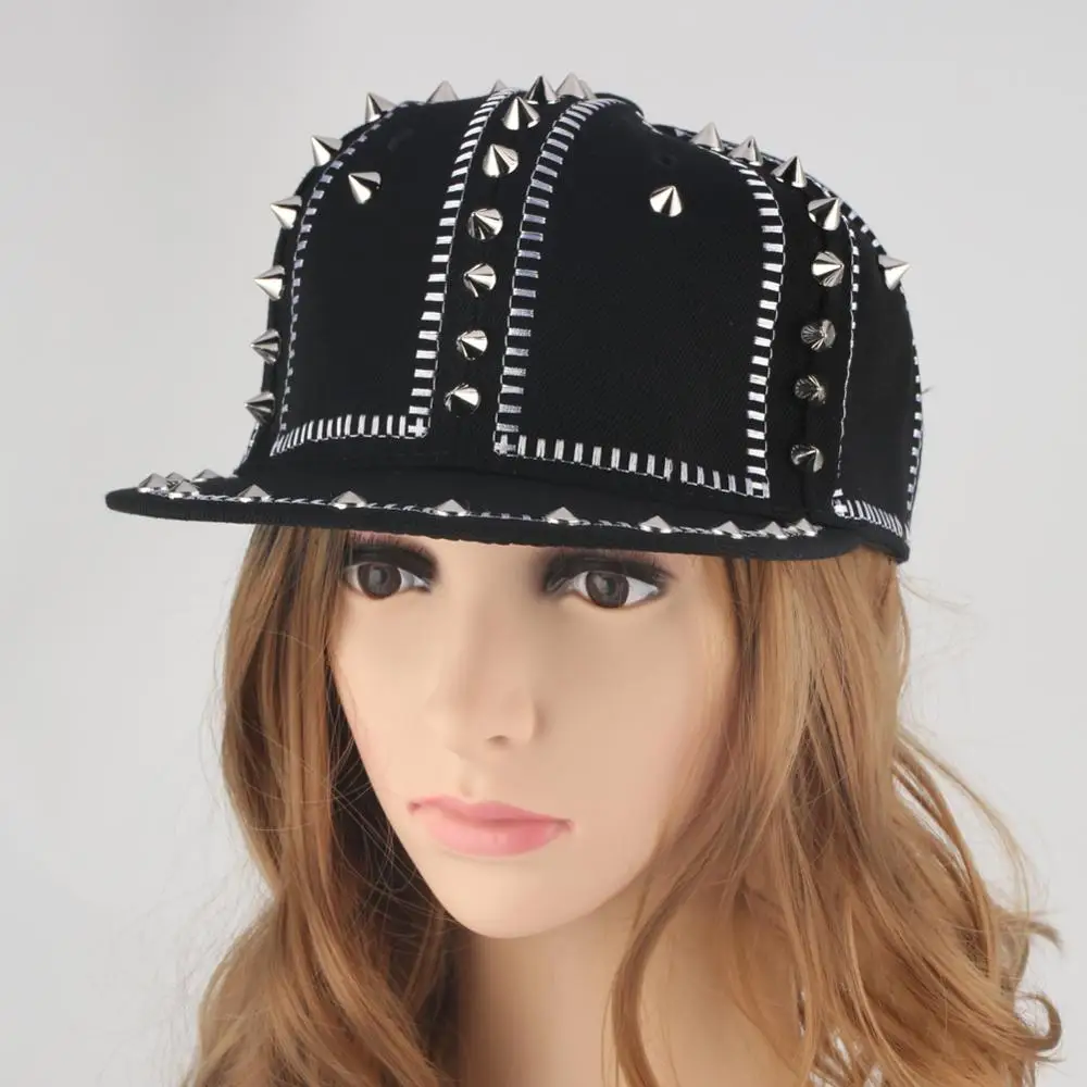 Новая модная кепка в стиле хип-хоп с металлическими заклепками, бейсболка s в стиле панк-рок, Черная кепка в стиле хип-хоп для женщин и мужчин, Уличная Одежда для танцев