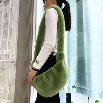 

Faux Rabbit Fur Waist Bag Ladies Plush Waist Bag Men's Winter Waist Bag Women Travel Waist Hip Coin Phone Bag Casual Chest Bagl