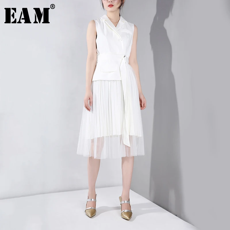 

[EAM] 2020 New Spring Summer Lapel Sleeveless White Pleated Button Split Joint Mesh Loose Vest Dress Women Fashion Tide YC5