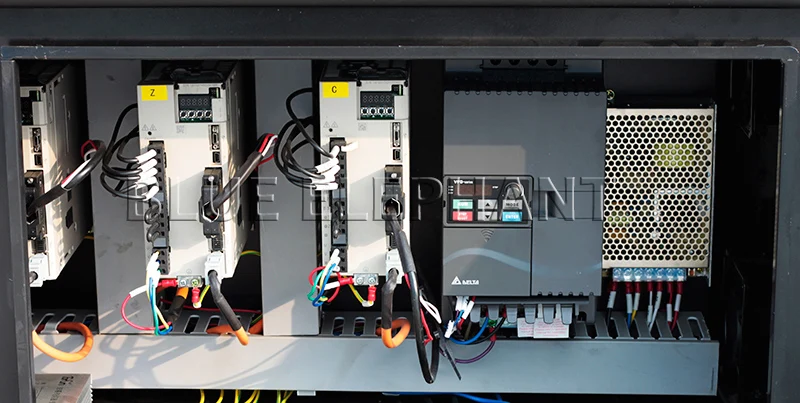 driver and inverter of 1324-4 cnc router 4 axis for stone and wood