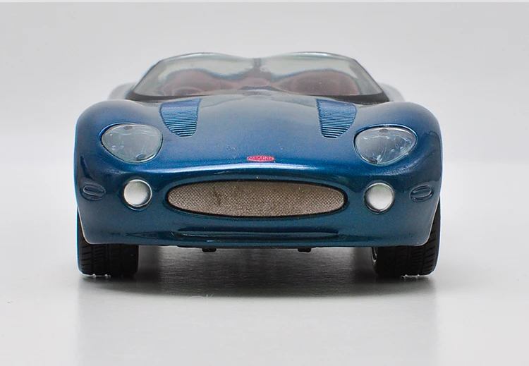 1/24 игрушка для мальчика литая модель автомобиля коллекционный автомобиль подарок для детей спортивный 1:24 статические автомобили XK180 родстер винтажный автомобиль