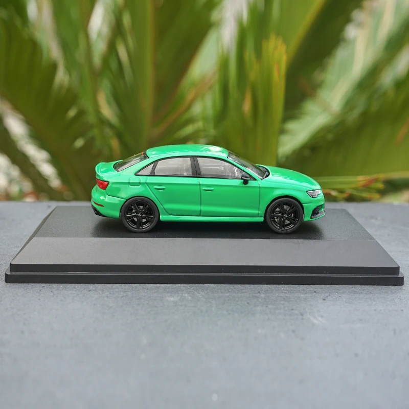 1:43 AUDI RS3 limousine сплав модель автомобиля статическая Высокая имитационная металлическая модель автомобилей с оригинальной коробкой