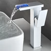 LED cascada Cuenca del grifo del baño único manejar caliente fría mezclador de agua grifo lavabo cambio de Color RGB de flujo de agua ► Foto 2/6