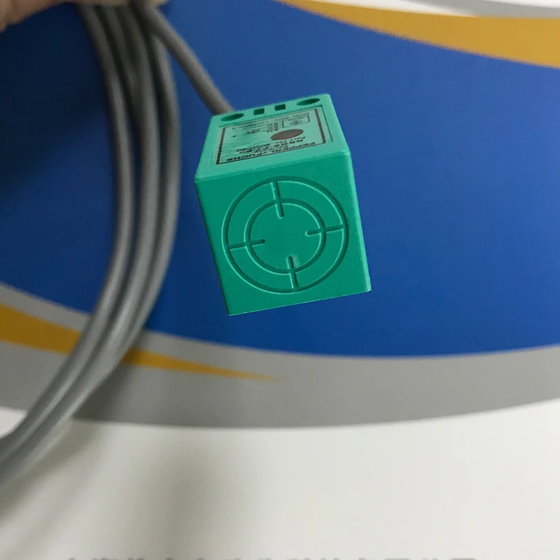 1 шт. NBN5-F7-E0 Встроенный датчик постоянного тока 2 м