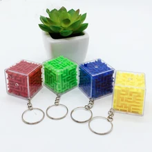 Mini jouet labyrinthe classique 3cm Balance, boule rotative rubik's Cube rétro nostalgique avec porte clés Tetris, jouets de joueurs de poche