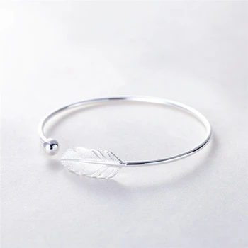 

Sole Memory Simple Feather Cute 925 Sterling Silver Female Resizable Bracelets SBR280