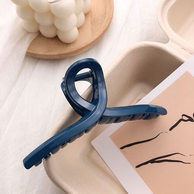 Pearl Hair Claw For Women Ladies Makeup Hair Barrettes Hair Accessories Korean Cross Crab Hair Clip Fashion Girl Headwear