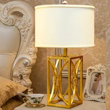 Европейская классическая легкая Роскошная студийная металлическая Геометрическая настольная лампа золотого и серебряного цвета, ретро прикроватная американская настольная лампа для гостиной