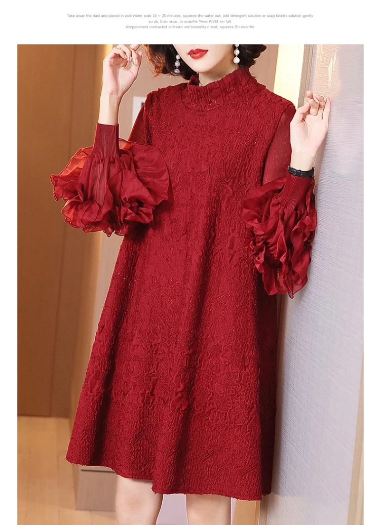 

HOT SELLING Miyake fold long sleeve fashion Lantern sleeve stand collar Heavy industry embroidery dress IN STOCK