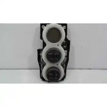 

758909 control Heating/Air Conditioning Toyota Yaris 1.4 Turbodiesel Cat