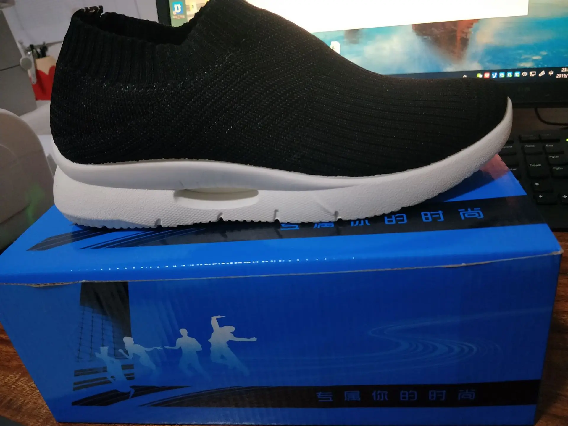 One-pedal Socks Shoes Lazy Shoes 2022 New Spring and Summer Casual Women's Shoes Flying Woven Breathable Increased Mother Shoes