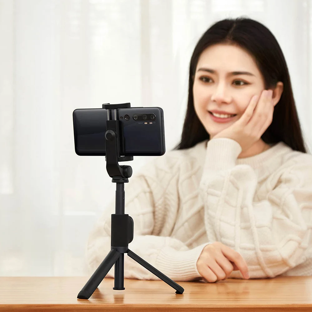 Xiaomi Mi Zoom Extendable Selfie Stick Tripod with Wireless Remote/360° Rotation/Zoom Function