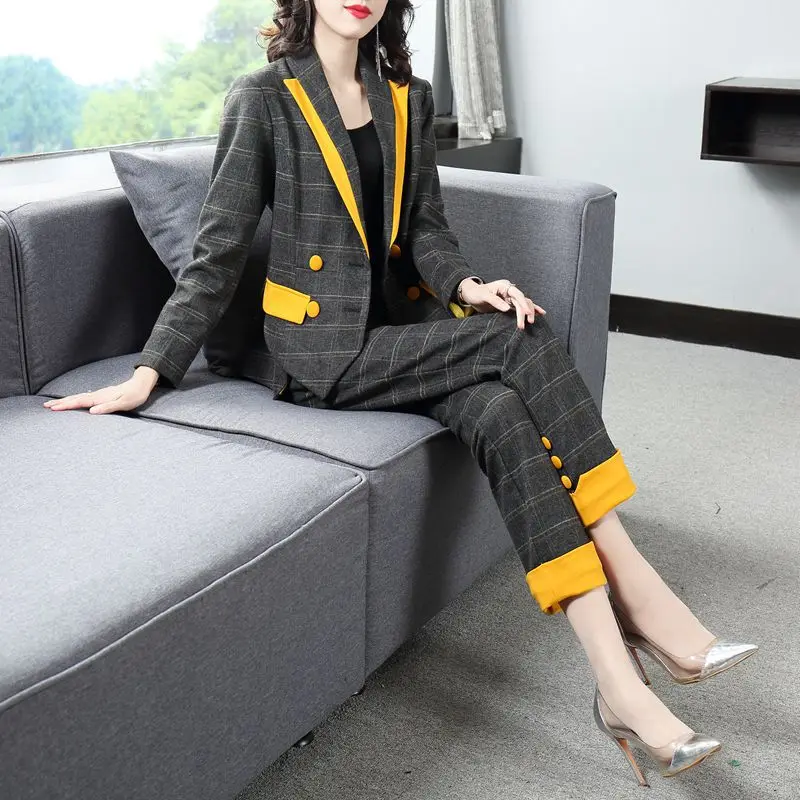 Vogue of new of autumn winters commuter plaid suit color matching collar suit collect waist feet nine minutes of pants