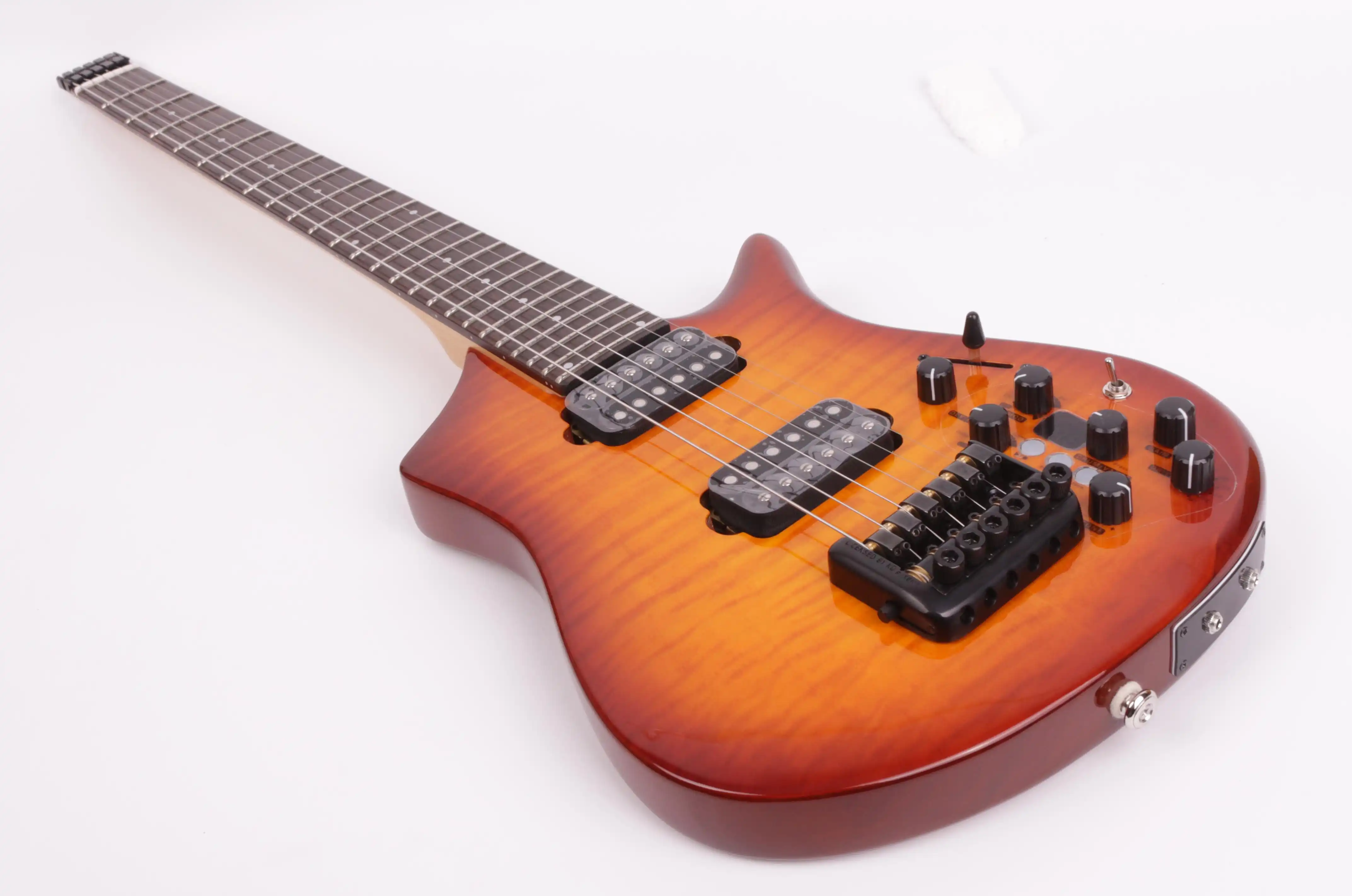 Гитара со встроенным. Гитара со встроенными эффектами. Гитара со встроенным. Электрогитара sx pgg. Гитара ammoon.