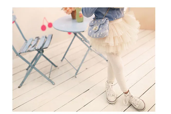 Весной и летом Girls'culotte; импортные товары; одежда короткие юбки-брюки якобы из двух частей в полоску газовая Пышная юбка