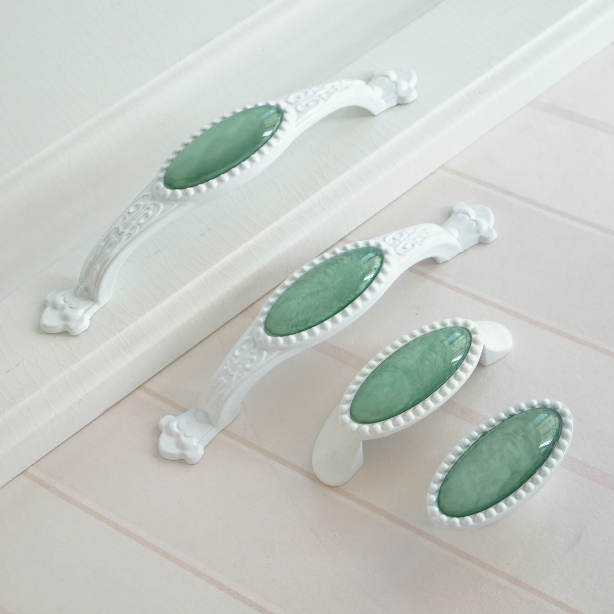 Nordic White Furniture Handles Green Imitation Agate Handle