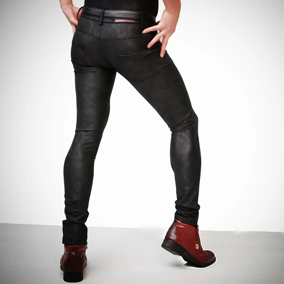 Камуфляжный узор PU искусственная кожа обтягивающие брюки Эластичные Обтягивающие Брюки Клубная одежда для геев сексуальные мужские брюки размера плюс узкие брюки - Цвет: Черный