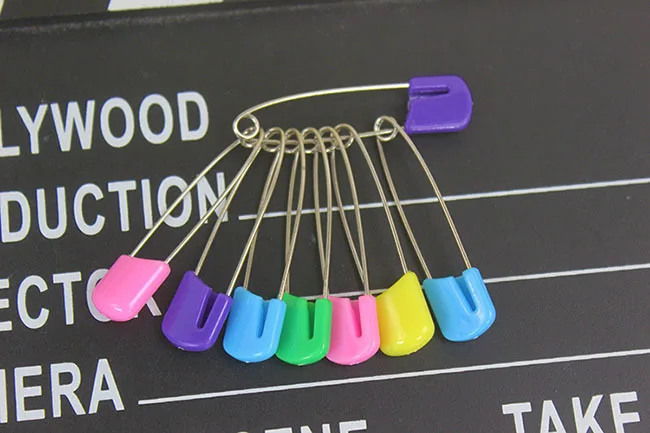 Manufacturers Direct Selling Children Small Anti-Resilient Stainless Steel Pin Infant Candy-Colored Aiaper Safety Pin