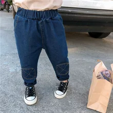 Детские Модные джинсы с заплатками и звездами коллекция года, весенне-осенние новые стильные повседневные брюки в Корейском стиле для мальчиков и девочек