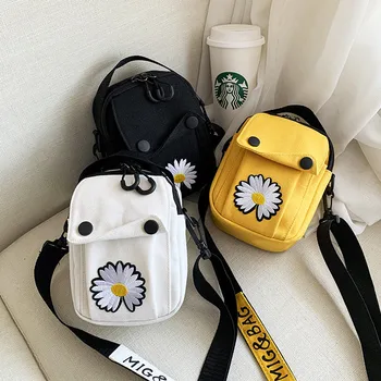 

Small Daisy Canvas Bag Japan Fashion Students Crossbody Bag Hipster Key Card Cell Phone Bag Casual Shoulder Bag Bolsa Feminina