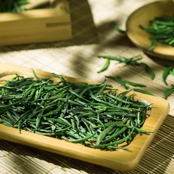 

150g China New Spring Que She Green Tea Sparrow Tongue Tea Green Food for Health Care Lose Weight