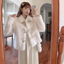 

2021 Winter White Faux Fur Coats Women Elegant Thick Warm Soft Furry Jacket Female Korean Style Horn Button Outwear Clothes New