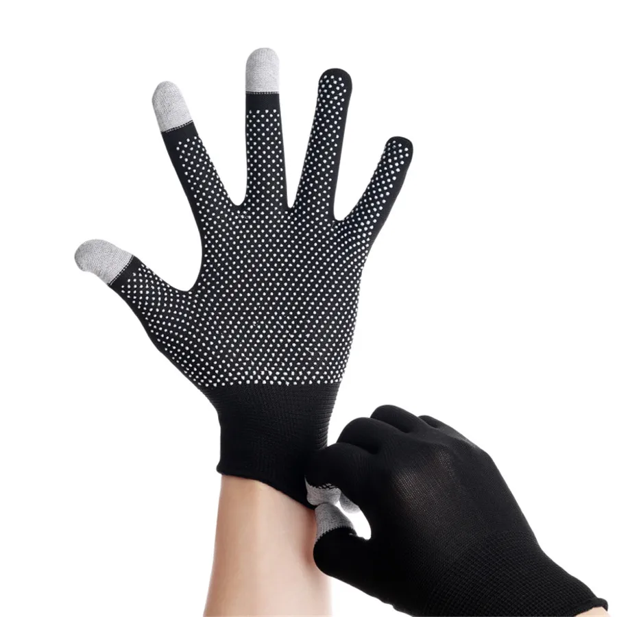Breathable anti-skid gloves