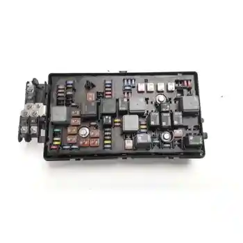 

13345496 BOX RELES/FUSES OPEL INSIGNIA SALOON