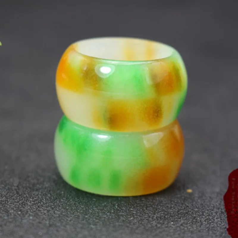 

Hot Sell Natural color ring Jade Charm Jewellery Fashion Accessories Hand-Carved Man Ahd Woman Luck Amulet Gifts