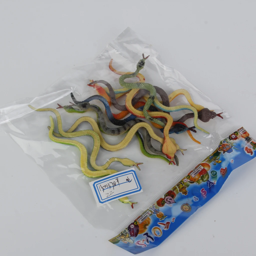 24x Lively Reptiles Animal Snake Pretend Trick Toys Garden Prank Game Props