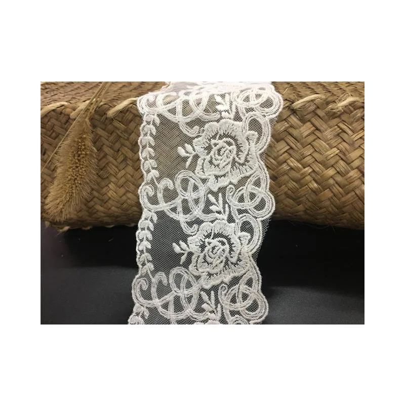 Exquisite embroidery mesh lace This white cotton accessories 8cm wide | Дом и сад