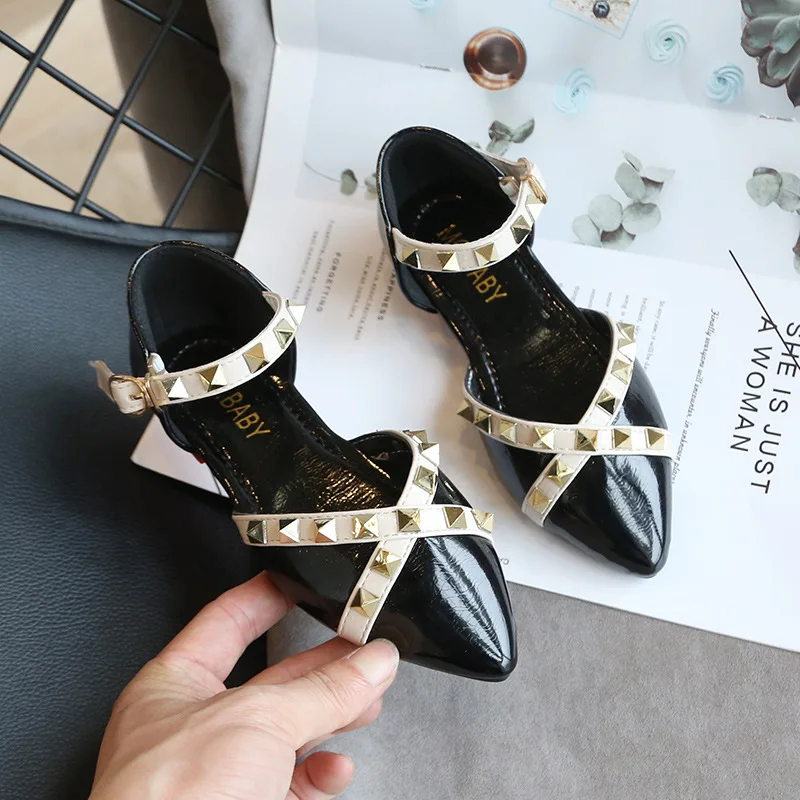 All Sizes 21-36 Girls Shoes New 2020Spring Children Shoes Girl Rivets Princess Flat Shoes T-tied Style Girls Summer Sandals Sandal for girl Children's Shoes