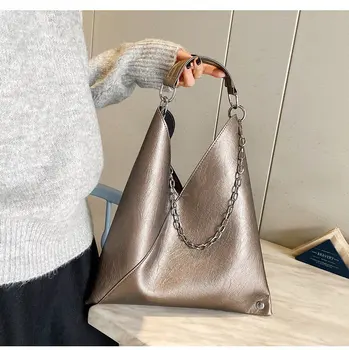 

Bright Soft Leather Tote Bags For Women 2020 High Capacity Women Shoulder Bag Casual Solid Color Women's Handbags Chains Shopper