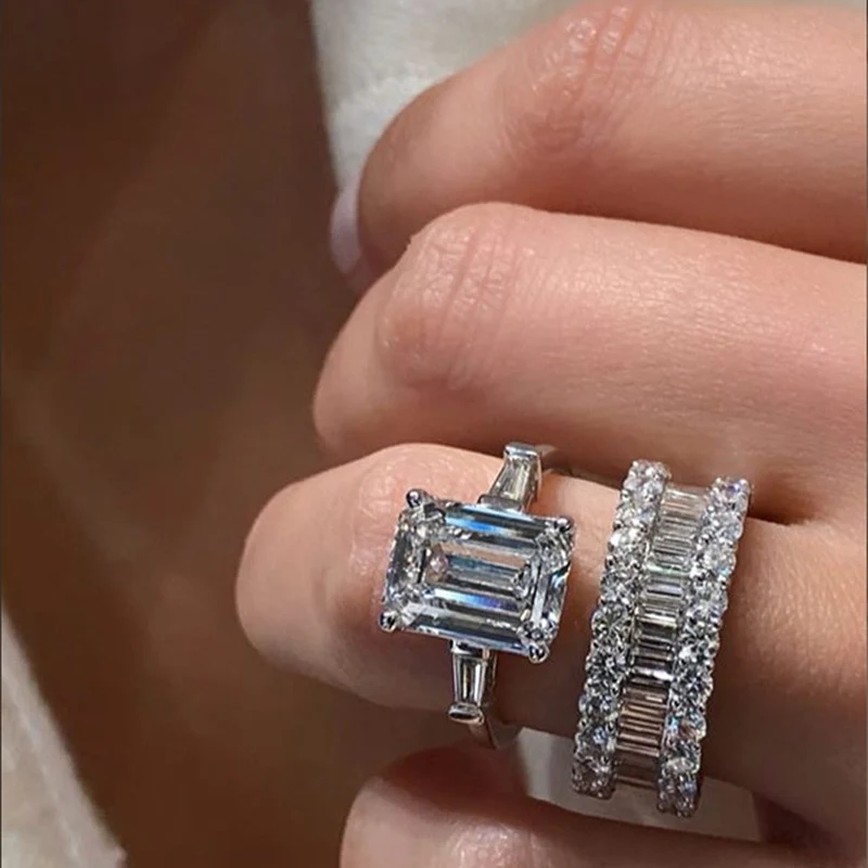 Комплект из 2 предметов белые квадратные и круглые кольца с кубическим цирконием
