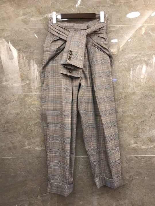 

2019 Early Autumn New Women's Irregular Sleeve-binding and Lattice Decorative Baitao Leisure Pants 815
