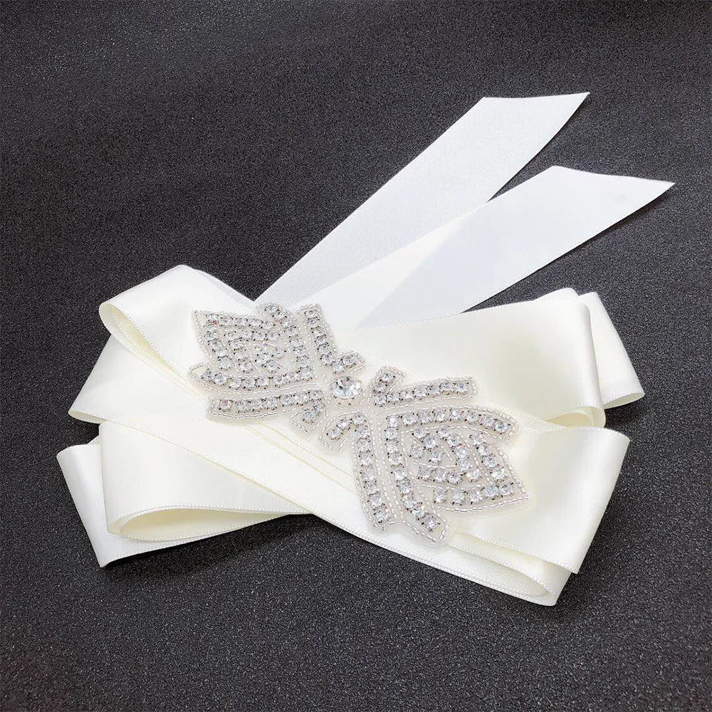 

New Bride Belt Crystal Rhinestones Wedding Belt Sash White Ribbon Gown Evening Dress Women Accessories Bridal Jewelry m258