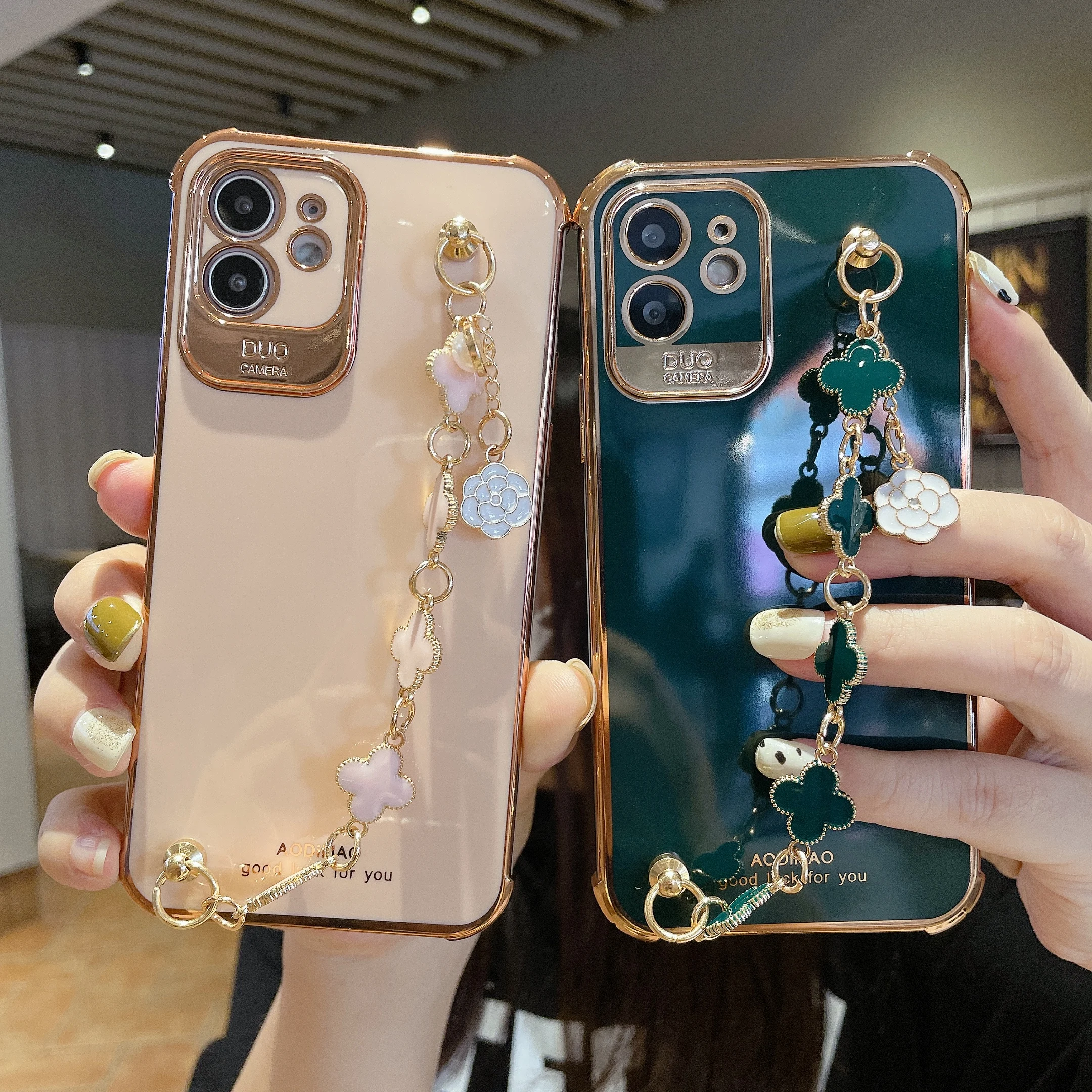 for iPhone 15 14 13 12 11 Pro Max Plus Case Mini Xs X Xr Cover for Women  with Clover Camellia Golden Chain Girly Bling Holding