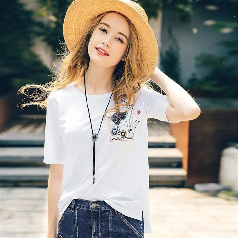 

2020 Woman Short Sleeve T-shirt Summer Broidery Print O-neck White Casual Tees Harajuku tshirt Women Top