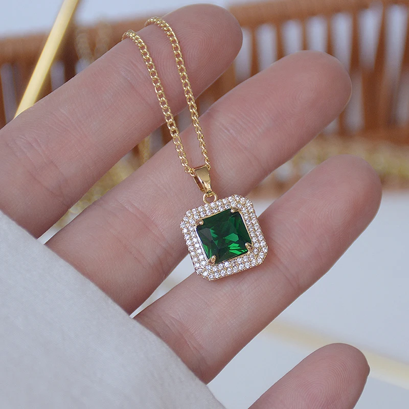 

Ins Hot Sale Shining Bling AAA Green Zircon Square Necklaces for Women Clavicle Chain Charm Pendant 14K Gold Plated Jewelry