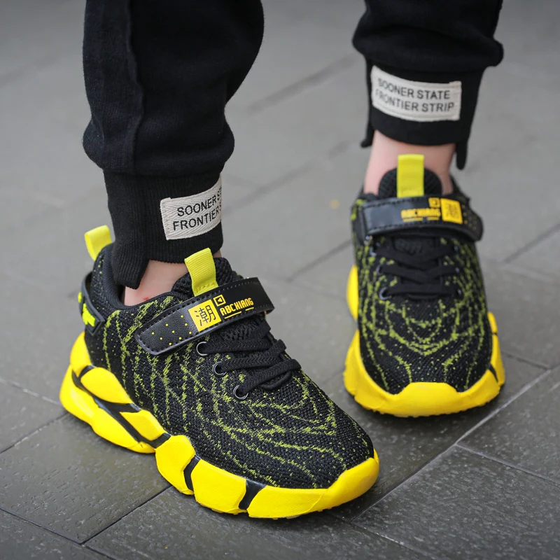 campus waterproof shoes