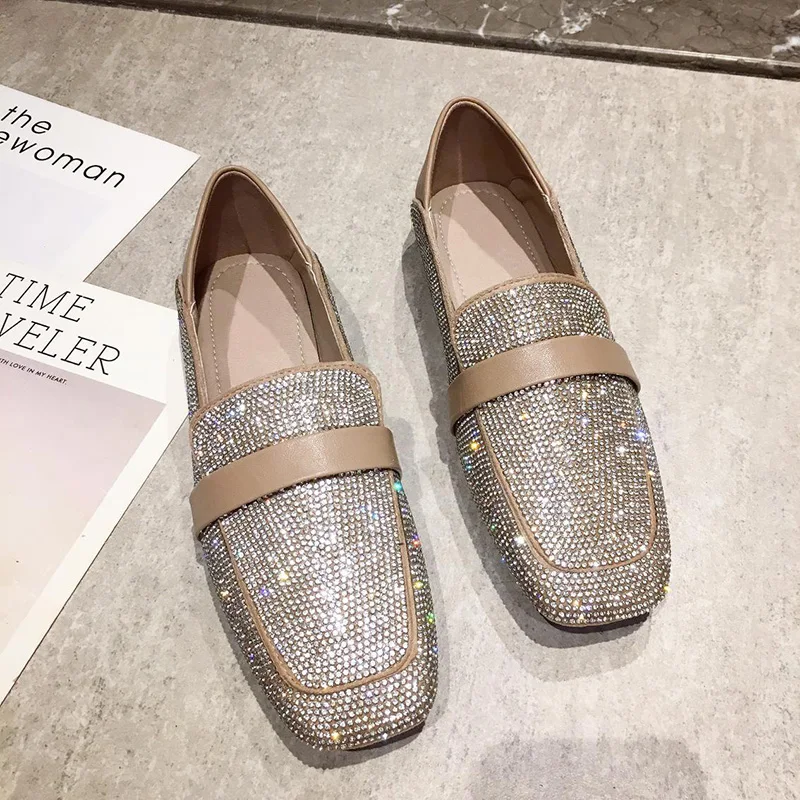 

New 2019 Fashion Brand Flats for Women Casual Shoes Rhinestone Ladies Shinning Shoes Woman Party Shoes Female Footwear YX1833