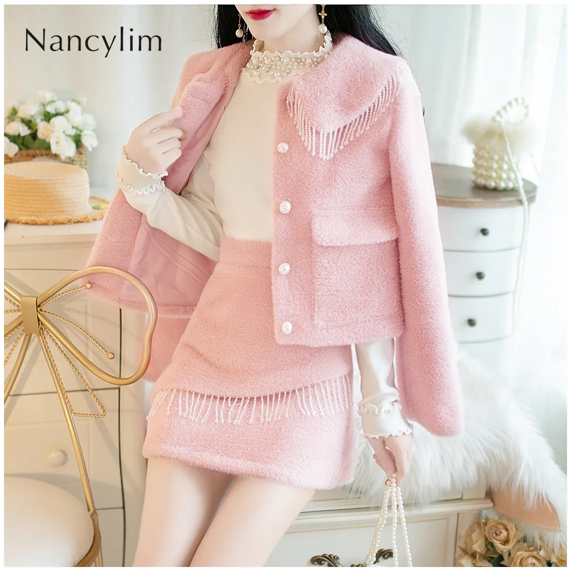 

2019 Autumn and Winter New Fashion Bead Tassel Mink Long Sleeve Coat and Short Skirt Two-piece Skirt Girls Students Party Sets