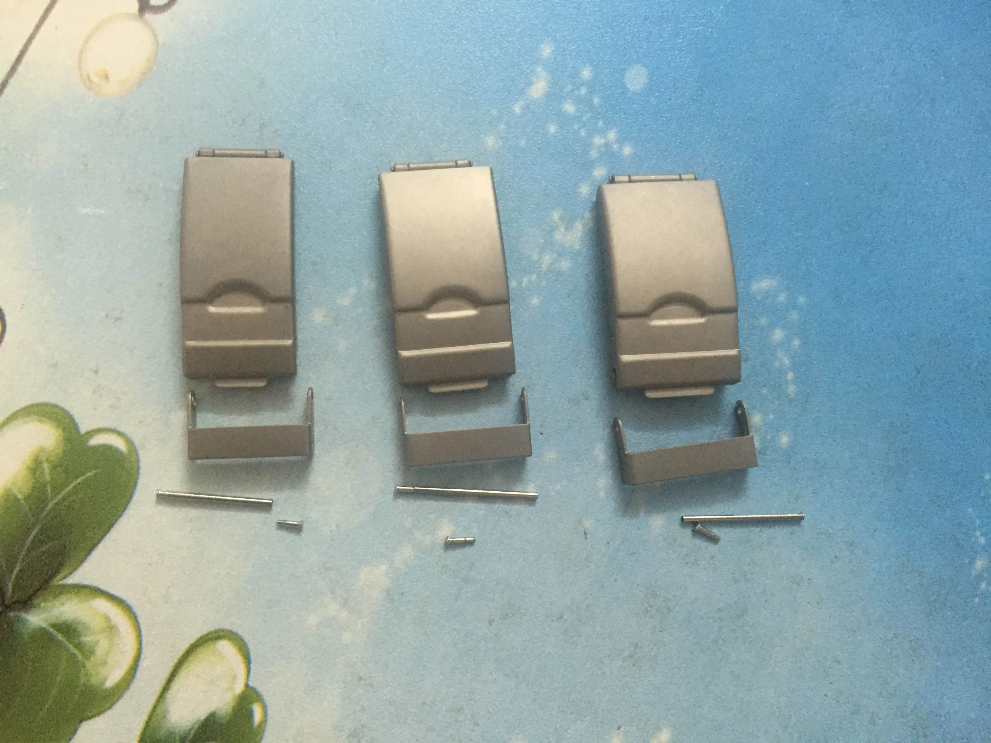 

Man and Lady Titanium Buckle Safety Clasp for Metal Band 10mm 12mm 14mm/16mm 18mm 20mm Strap Bracelet NEW