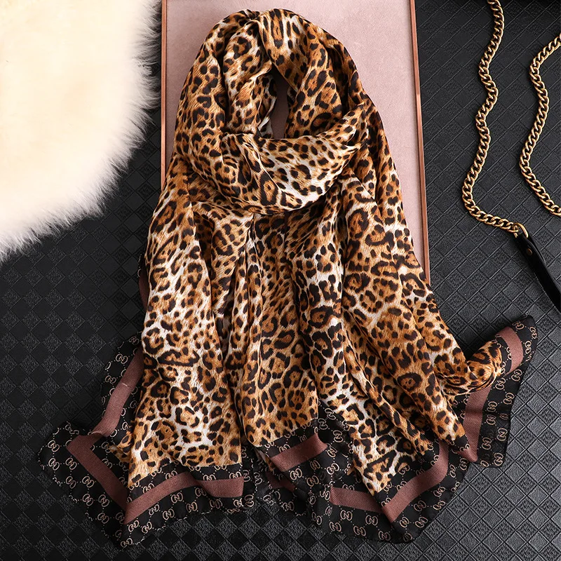 

2020 NEW design brand women scarf leopard sprint winter warm cotton scarves shawls wraps ladies pashmina beach stoles hijabs