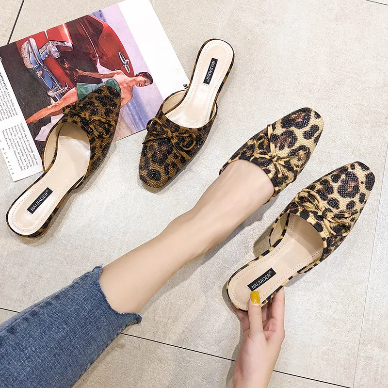 

Luxury Slides Cover Toe Shoes Women Ladies' Slippers Heeled Mules Jelly Flip Flops Flock Low Designer Soft Square