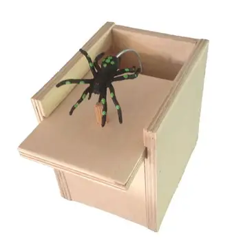 

Fashion New Wooden Heterogeneous Spider Box Toys Home Office Prank Trick Joke Scare Toy Spider Model For Kids Funny Gift