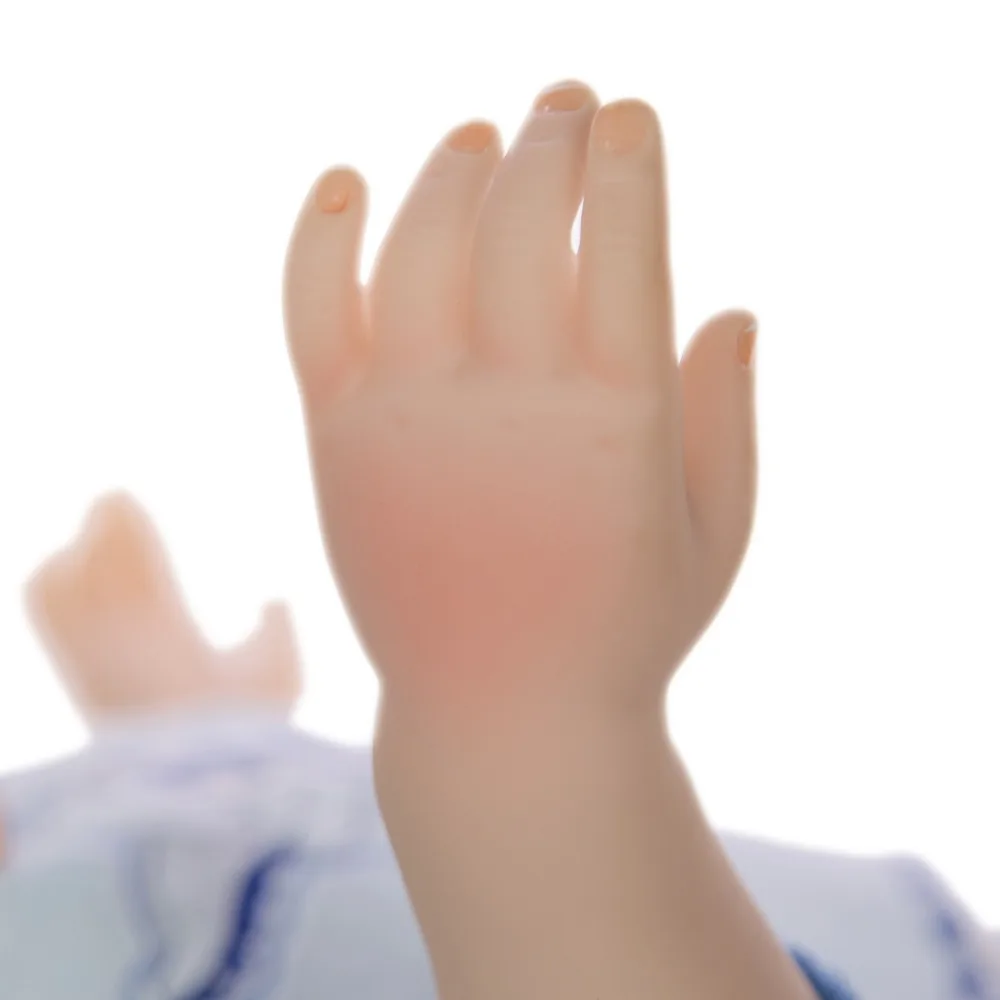 12460990653_1966632468