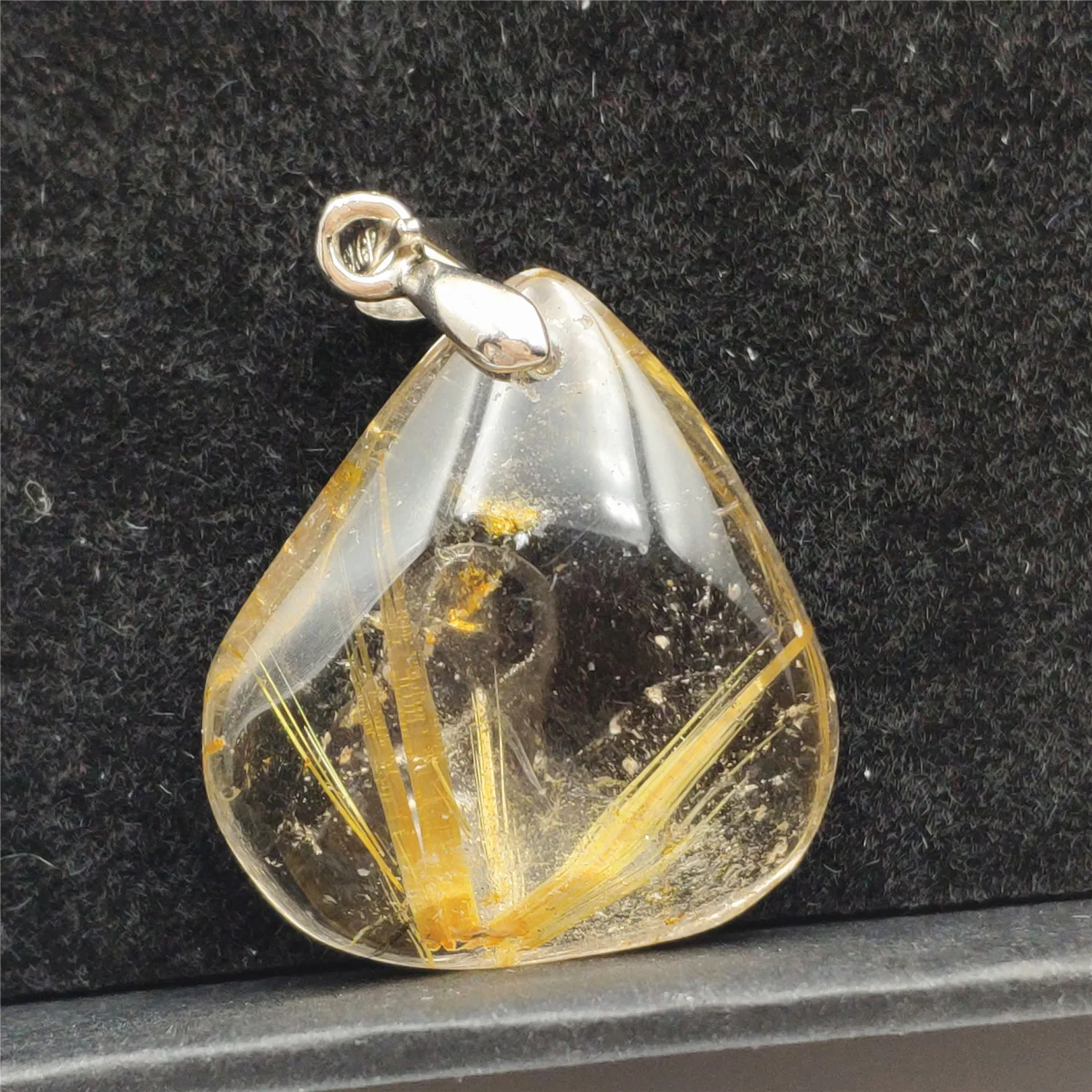 

100% Natural Gold Rutilated Quartz Pendant Wealthy Stone 24x22x10mm Crystal Gemstone Fashion Pendant Jewelry AAAAA